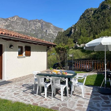 Casa Carla, Bis 4 Personen, Garten, Balkon Mit Blick Auf Den See Und Die Berge Crone Extérieur photo