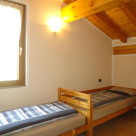 Casa Carla, Bis 4 Personen, Garten, Balkon Mit Blick Auf Den See Und Die Berge Crone Extérieur photo