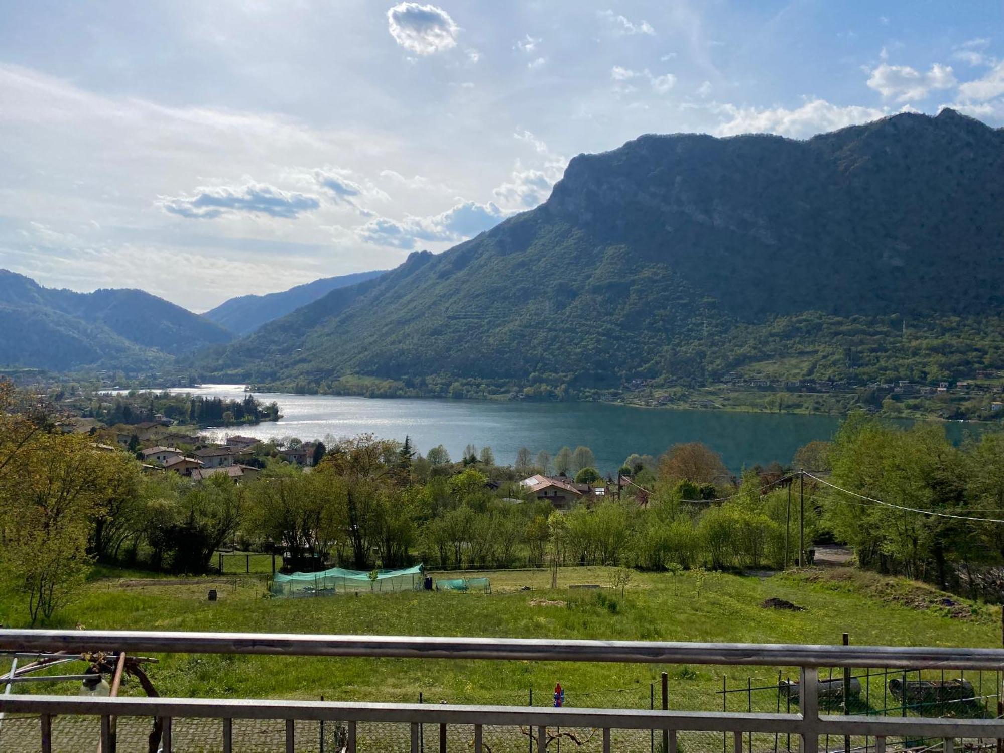 Casa Carla, Bis 4 Personen, Garten, Balkon Mit Blick Auf Den See Und Die Berge Crone Extérieur photo