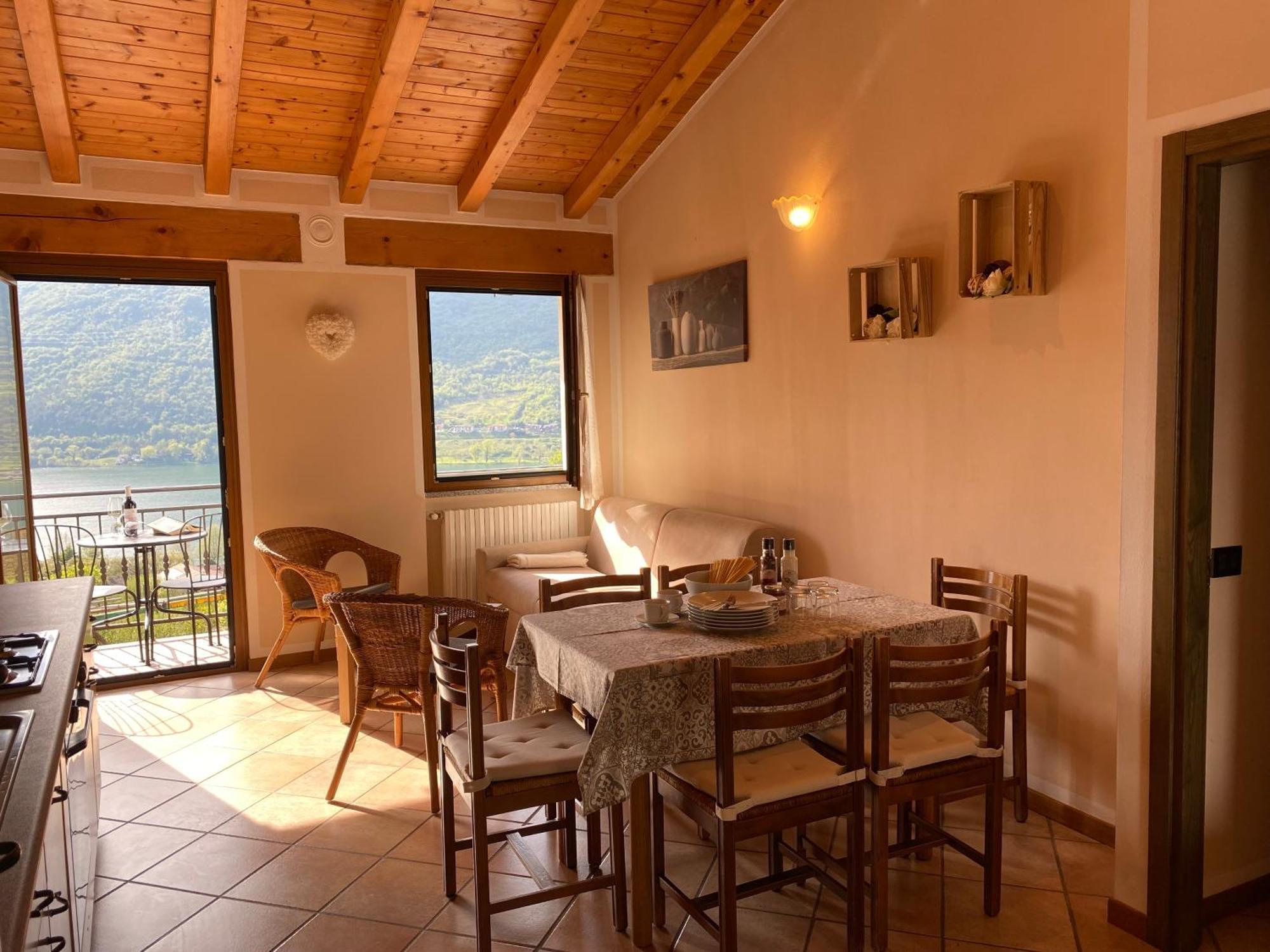 Casa Carla, Bis 4 Personen, Garten, Balkon Mit Blick Auf Den See Und Die Berge Crone Extérieur photo